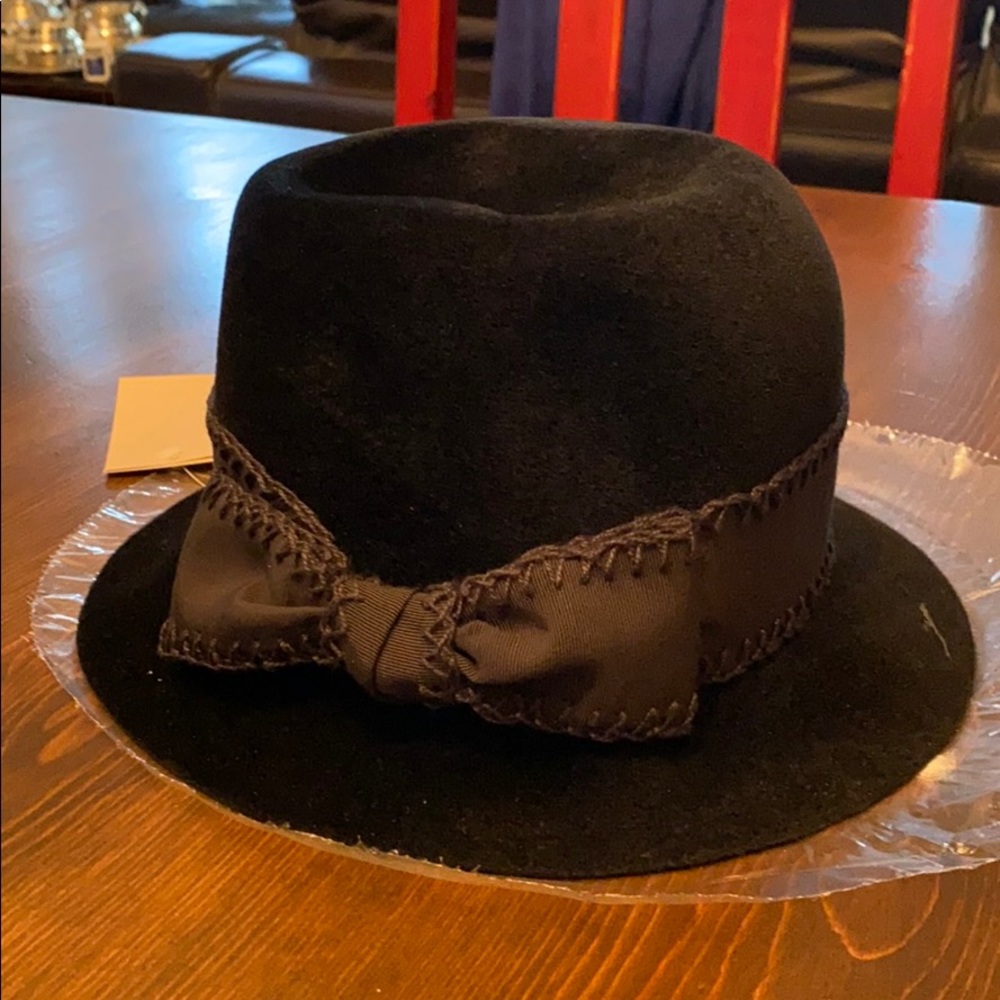 NWT vintage Helen Kaminski hat